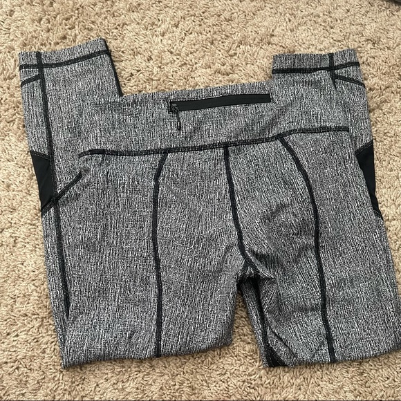 Lululemon Pace Rival Crop Size 6 - Picture 3 of 3
